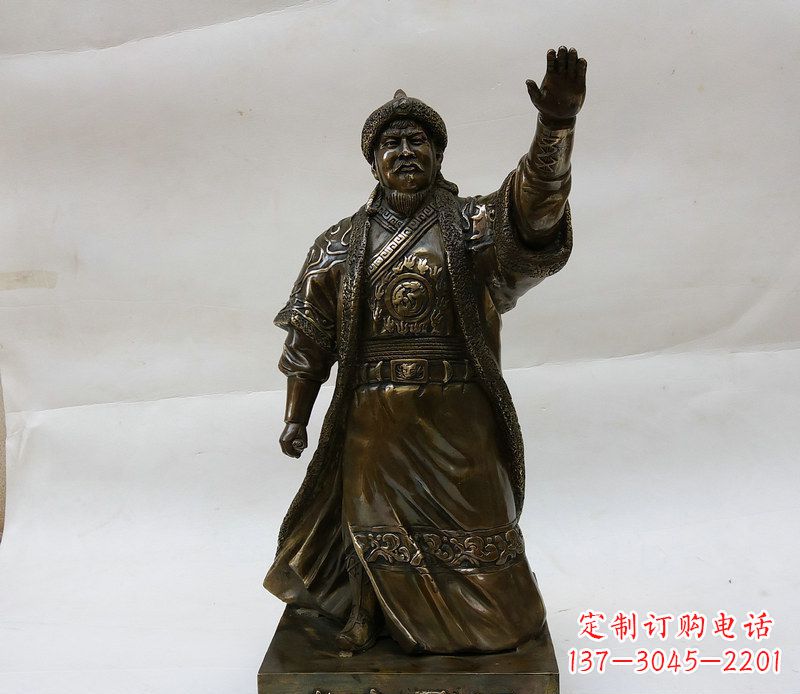 烟台成吉思汗源自铜雕的传奇人物