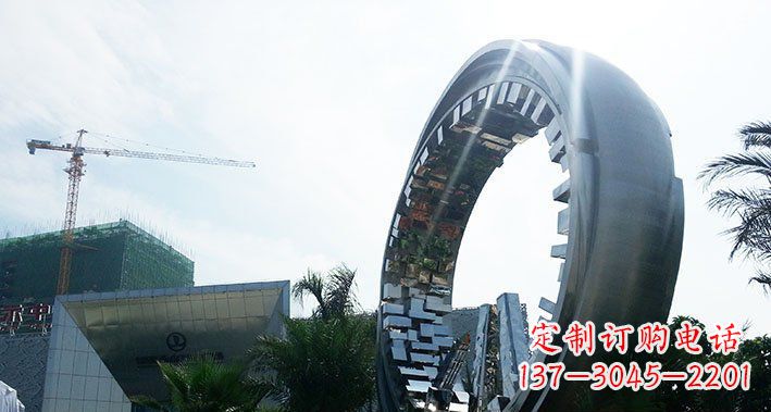 烟台美丽而优雅的不锈钢圆环雕塑
