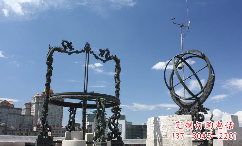 烟台城市广场大型浑天仪铜雕