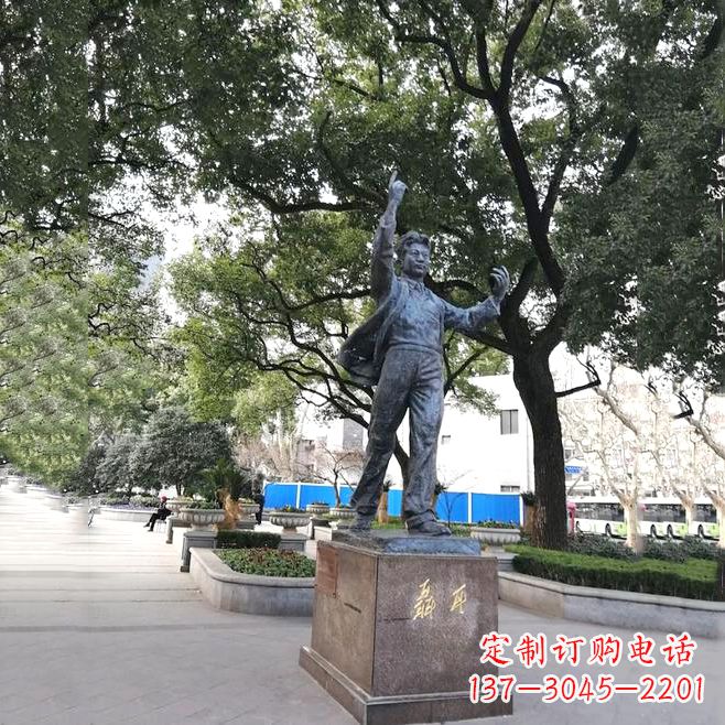 烟台聂耳传奇一座铜雕的赞歌