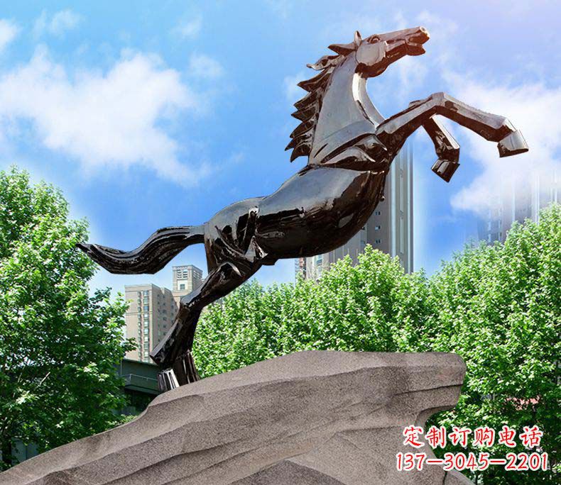 烟台镜面不锈钢奔马雕塑给城市增添灵气