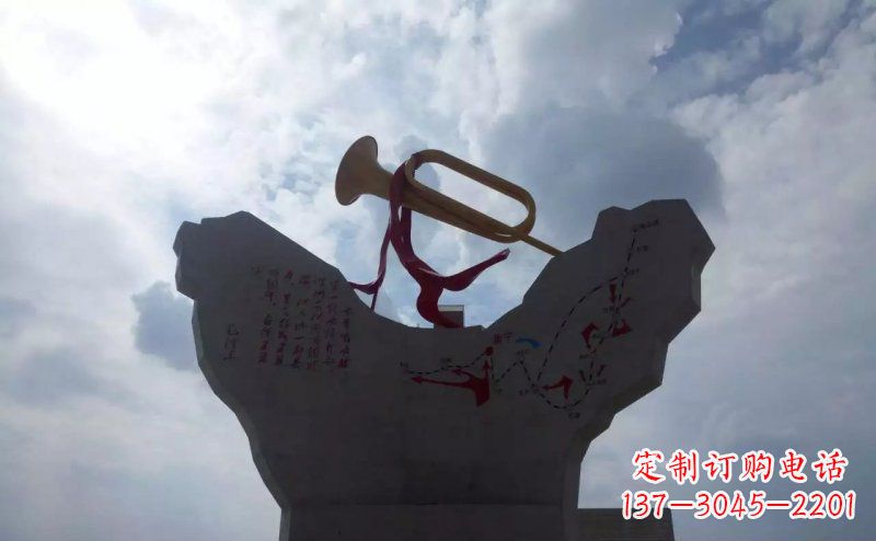 烟台革命烈士冲锋号雕塑让革命历史长存