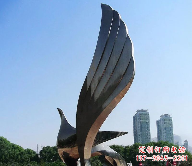烟台不锈钢翅膀雕塑象征着自由的美