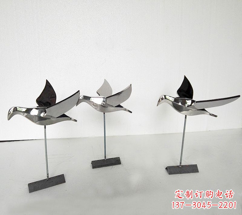 烟台抽象的展翅鸽子不锈钢插件公园草坪草丛动物雕塑