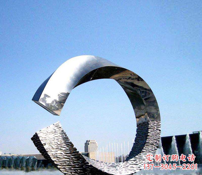烟台抽象镜面圆环不锈钢雕塑