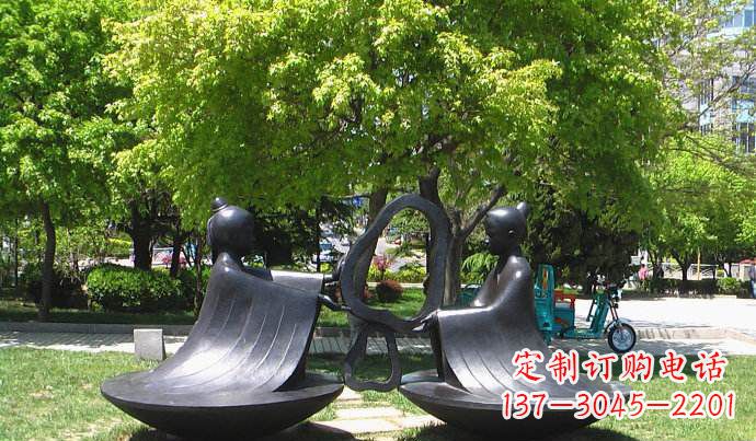 烟台以孔融为灵感的校园铜雕