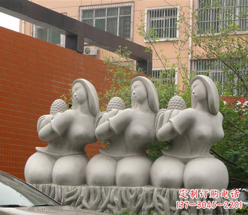烟台抽象三个女人石雕