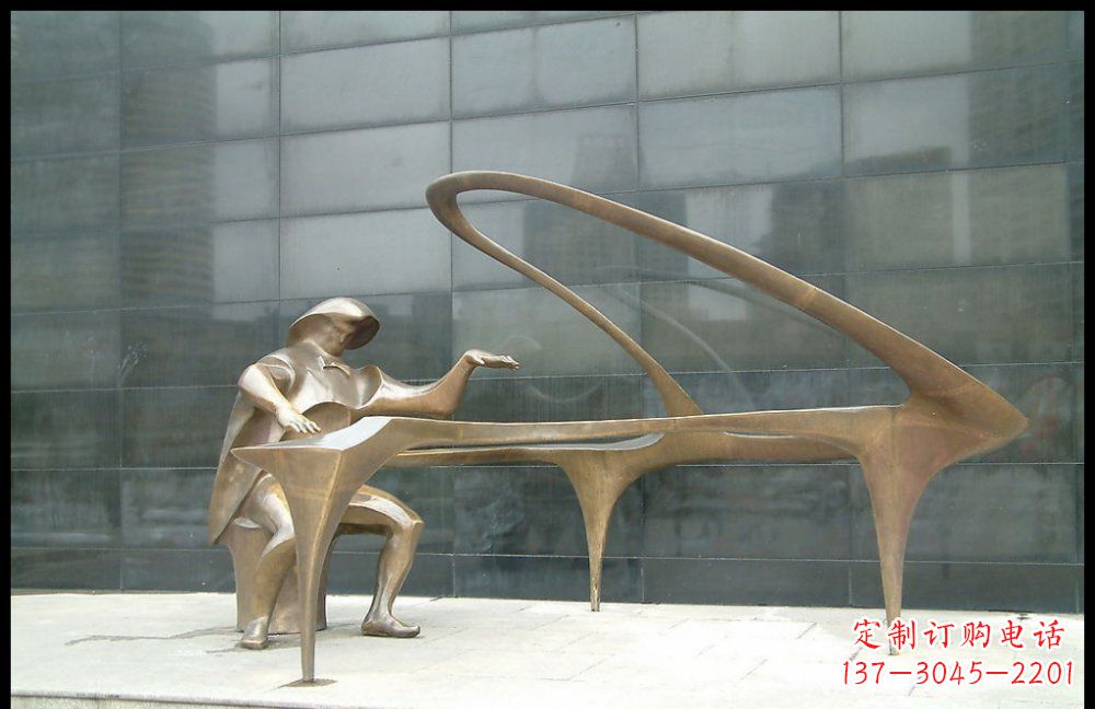 烟台钢琴雕塑融合音乐与艺术的完美结晶