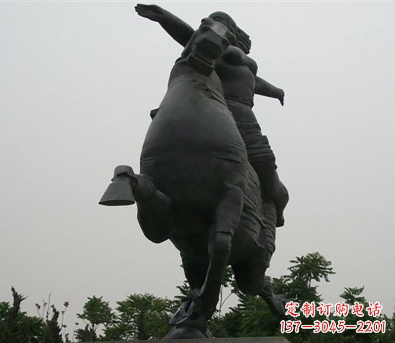 烟台骑马雕塑跨越时空的传奇