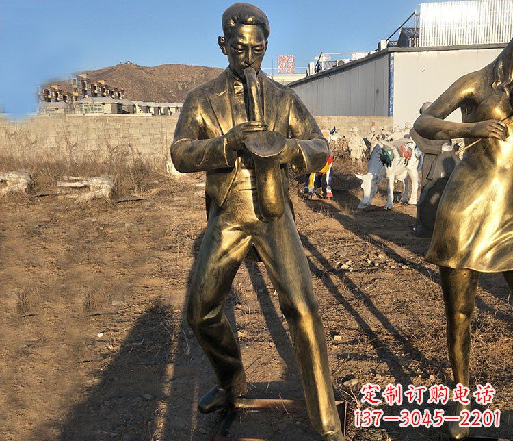 烟台吹萨克斯音乐人物铜雕雕塑