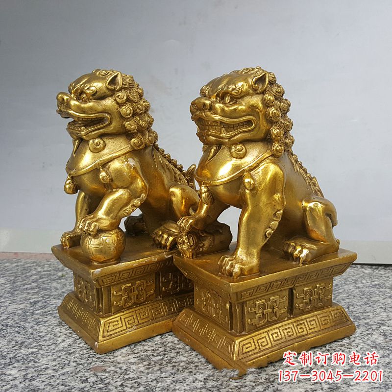 烟台纯铜狮子雕塑,象征着中国历史文化