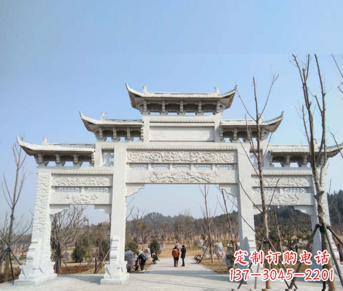 烟台“村口三门石雕牌楼”——悠久历史的见证