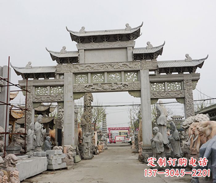 烟台大理石牌坊石雕的精美