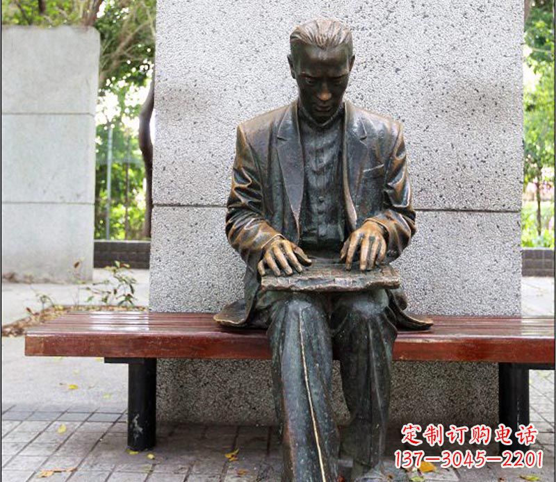 烟台“男性英姿飒爽的雕塑”