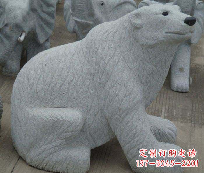 烟台精美大理石雕刻的北极熊
