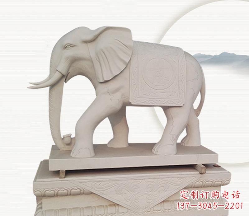 烟台大理石公园内的巨大雕塑