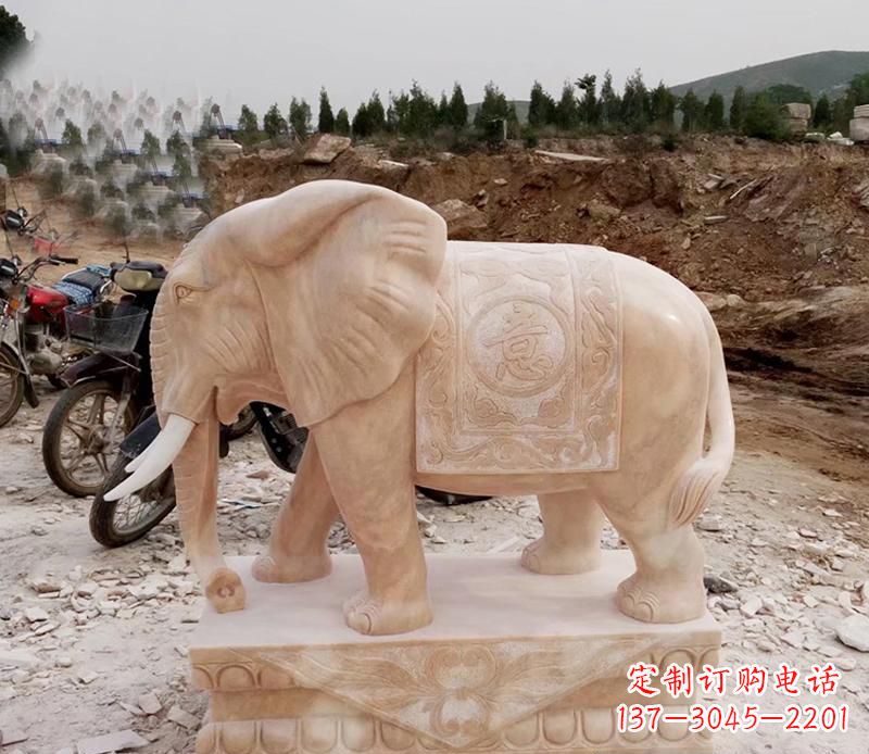 烟台优雅大象大理石雕塑