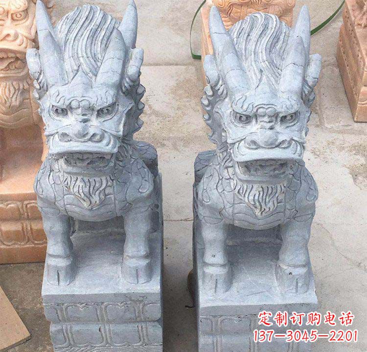 烟台雄伟壮观的白色大理石麒麟坐式门口雕塑