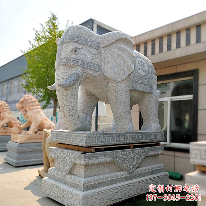 烟台新颖雄伟的大象雕塑