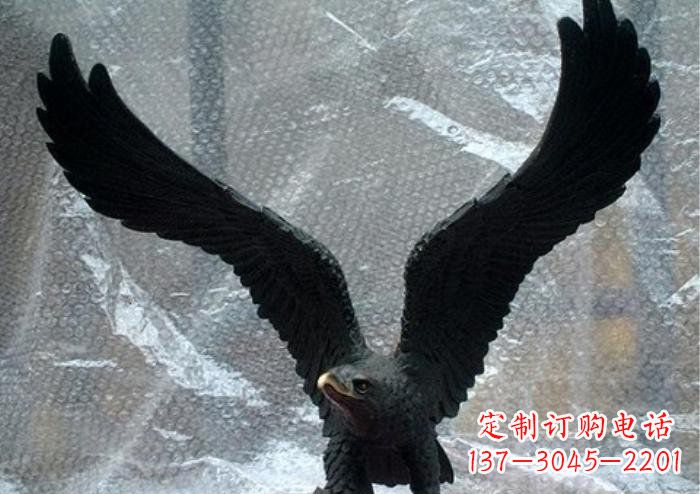 烟台大鹏展翅玻璃钢老鹰雕塑