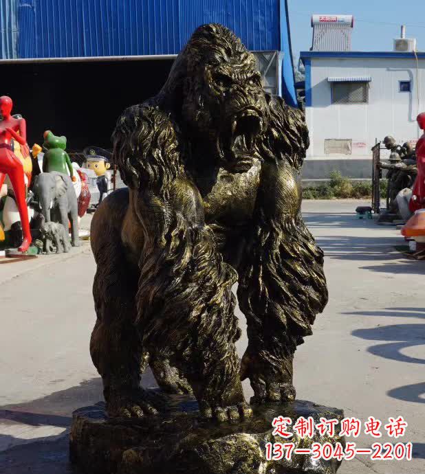 烟台中领雕塑精美的猩猩铜雕