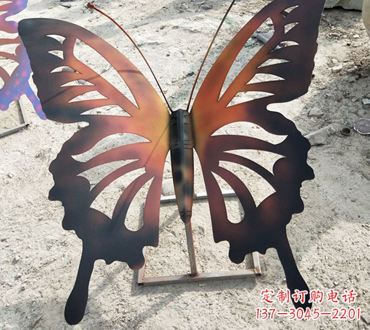 烟台大型不锈钢铁艺蝴蝶雕塑,户外公园园林彩色昆虫摆件