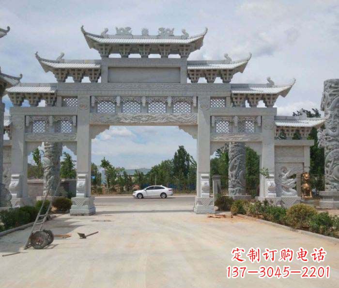 烟台精美大型村口牌坊石雕