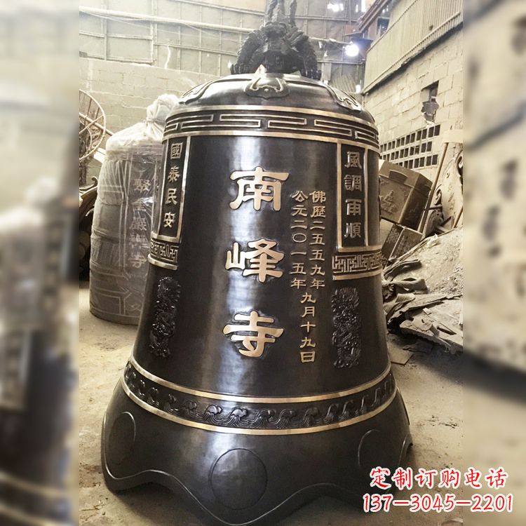 烟台大型铜钟雕塑,用精湛工艺刻画出非凡品质