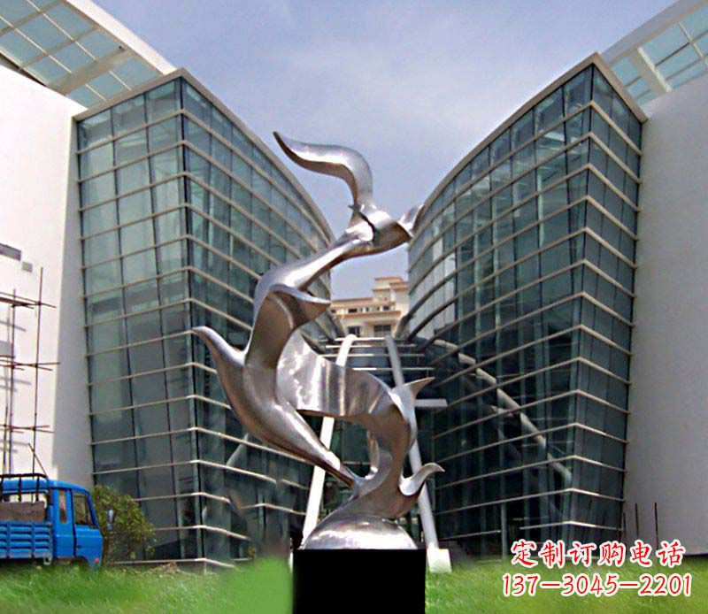 烟台大雁城市不锈钢雕塑
