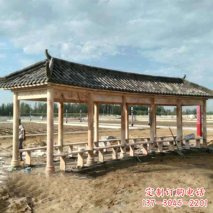 烟台华丽精美的瓦石长廊雕塑
