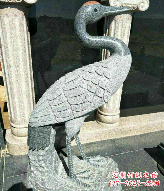 烟台传统工艺精雕丹顶鹤雕塑