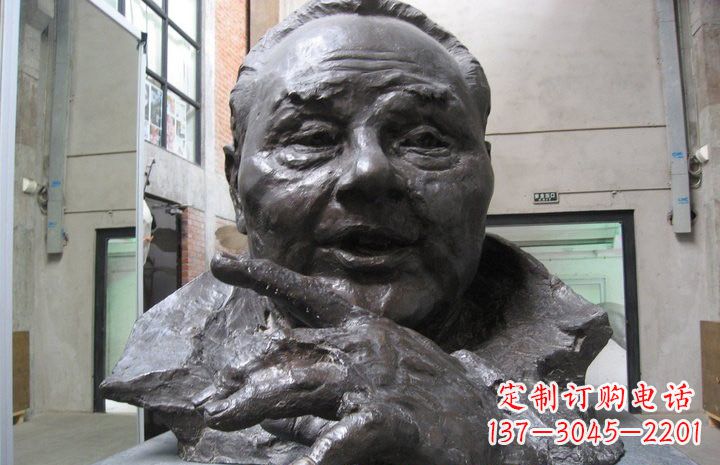 烟台邓小平头像铜雕