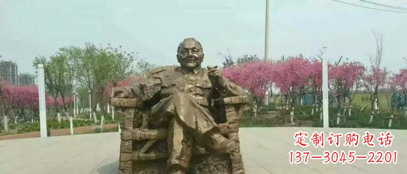 烟台邓小平坐式铜雕