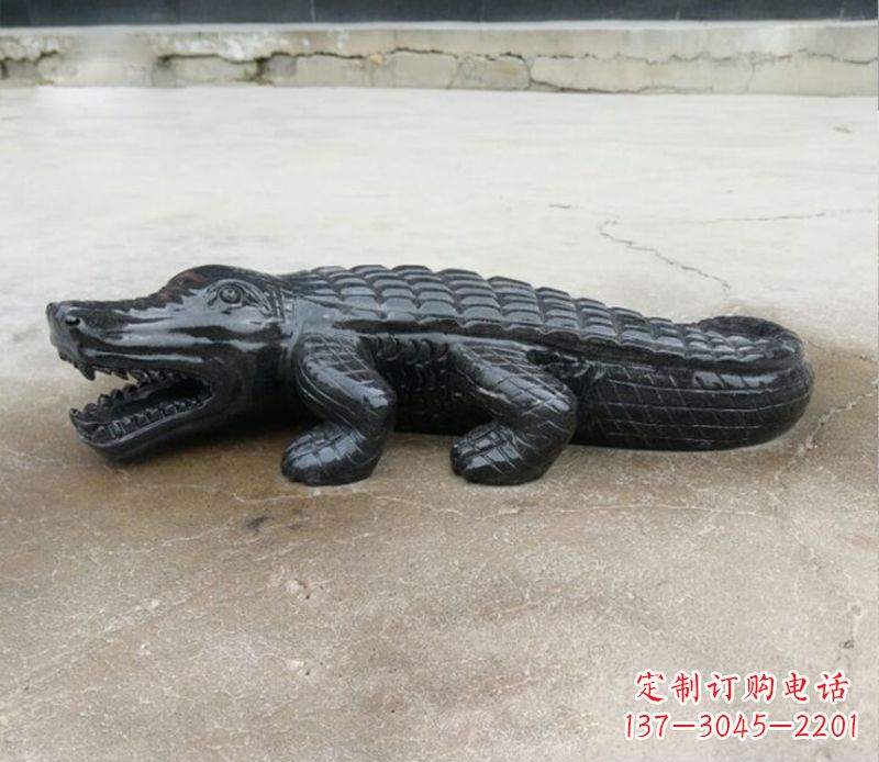 烟台动物鳄鱼景观石雕