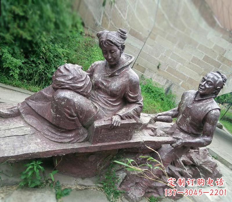 烟台独轮车推媳妇的古人铜雕