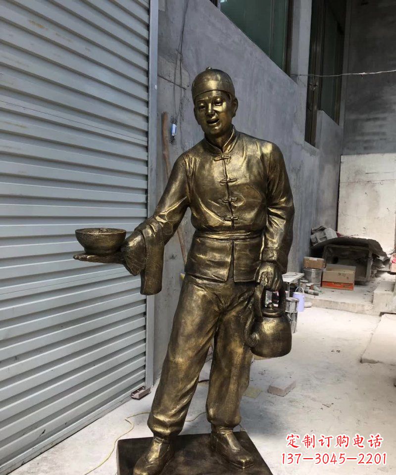 烟台铜雕店小二,象征忠诚勤劳的精神