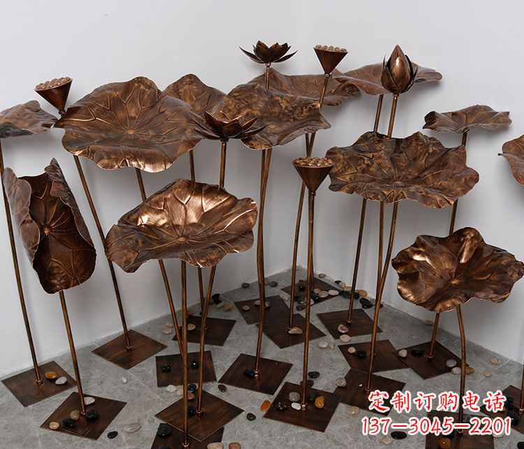 烟台锻铜荷花景观雕塑