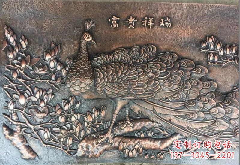 烟台华丽锻铜孔雀雕塑