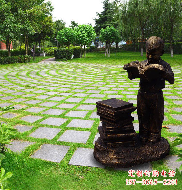烟台儿童看书公园人物铜雕
