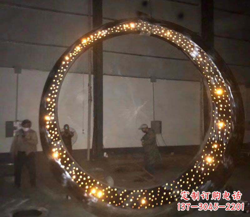 烟台发光圆环不锈钢雕塑