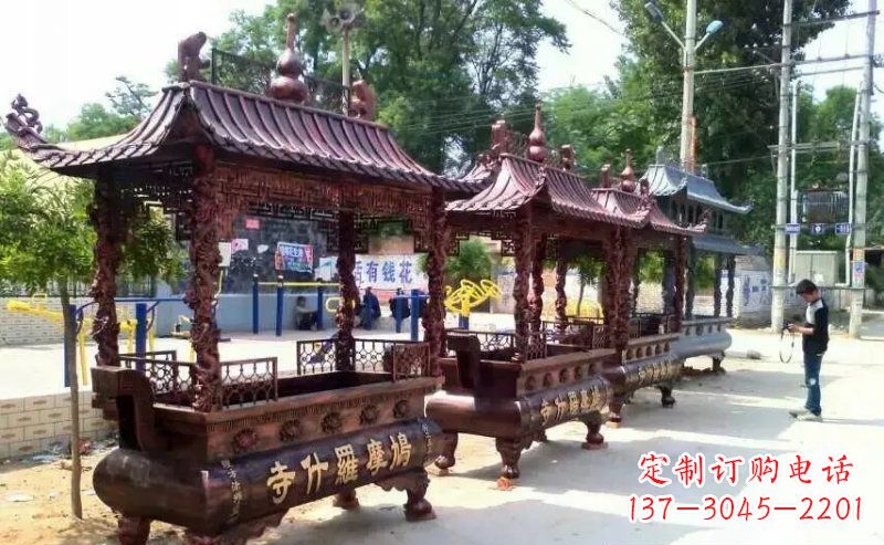 烟台传统方形香炉铜雕塑