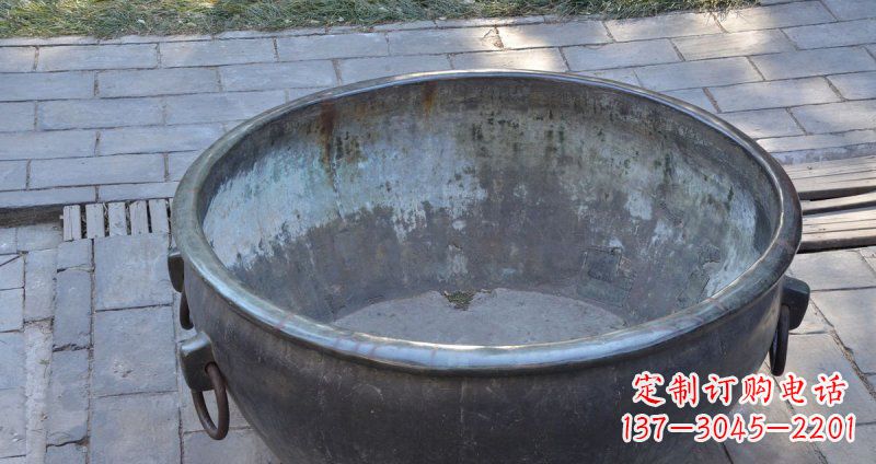 烟台仿古纹饰铜水缸雕塑