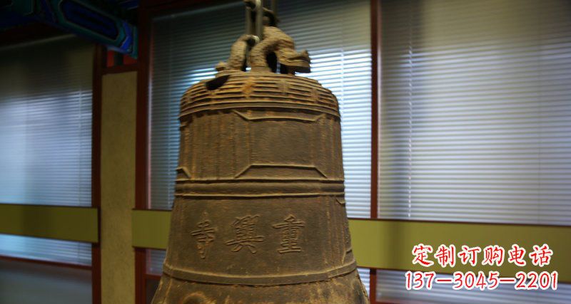 烟台仿古铜钟雕塑定制