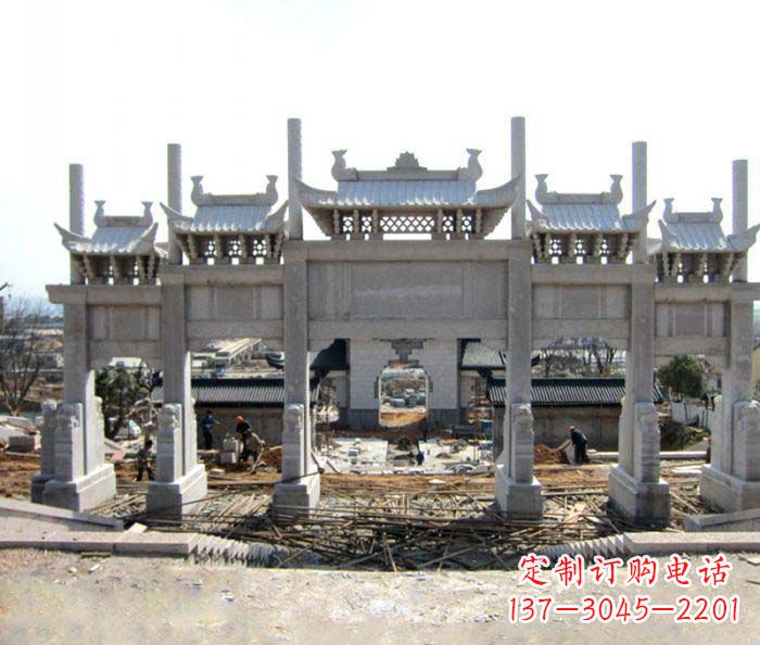 烟台仿古牌坊雕塑,定制专属你的古典魅力