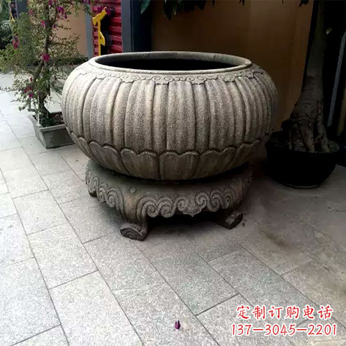 烟台精美仿古石雕花盆雕塑