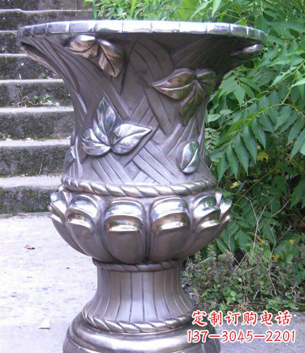烟台玻璃钢花盆雕塑