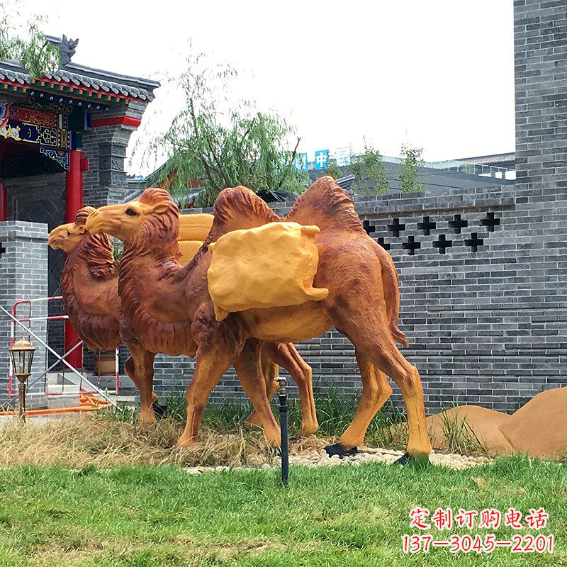 烟台仿真骆驼景观雕塑-景区景点仿真动物景观摆件