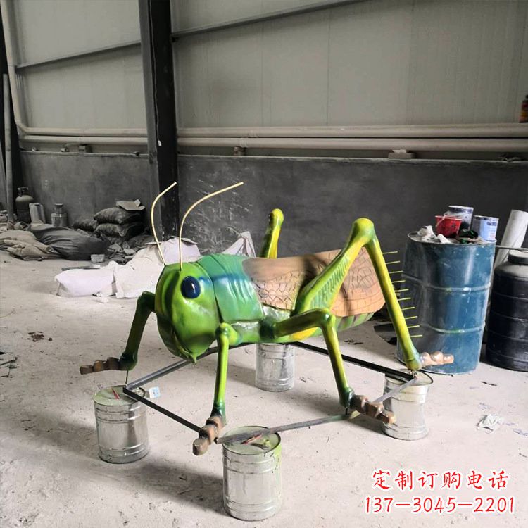 烟台精致玻璃钢蝗虫雕塑