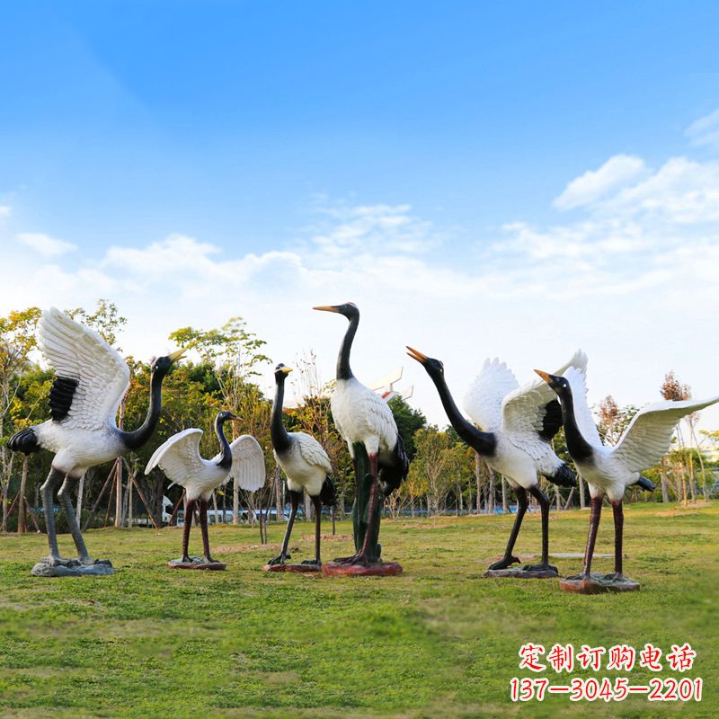 烟台仿真仙鹤公园动物雕塑