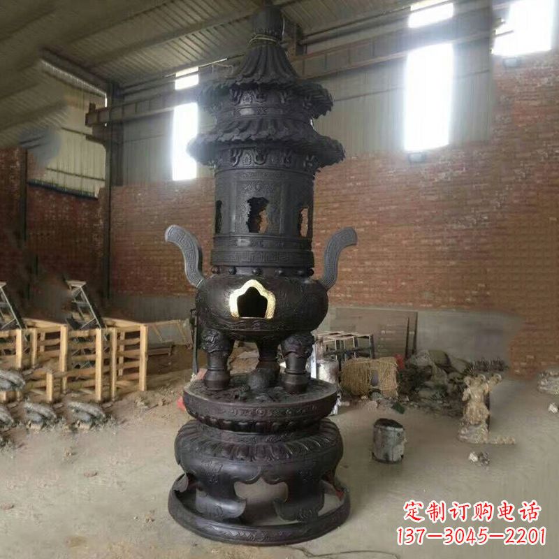 烟台高层圆形铜香炉